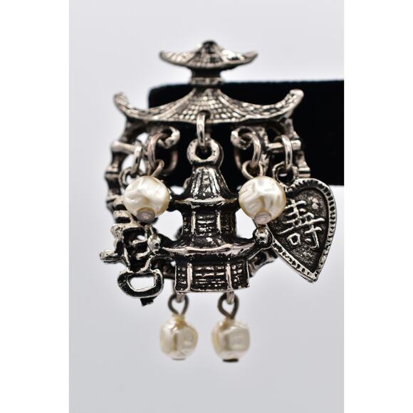 Vintage Chinese Charm Clip On Earrings House Heart Pearl Dangle Pearl 60s BinAF - Picture 6 of 12